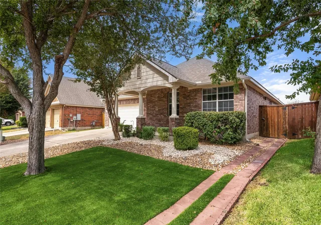 Photo 3 of Single family home for sale at 11512 Shadow Crk Dr, Manor, TX 78653 | MLS# 7332194 | Listing updated on 2026-10-08