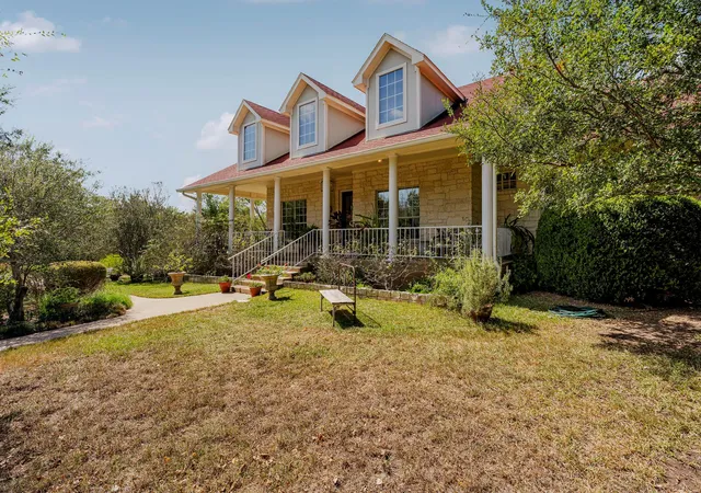 Single family home for sale at 15420 Fox Run Dr, Austin, TX 78737 | MLS# 2305378