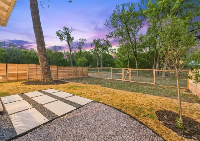 Photo 2 of Single family home for sale at 210 W Mockingbird Ln #3, Austin, TX 78745 | MLS# 9168167 | Listing updated on 2026-09-28