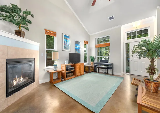 Photo 4 of Single family home for sale at 4413 Barrow Ave, Austin, TX 78751 | MLS# 1486239 | Listing updated on 2026-09-03