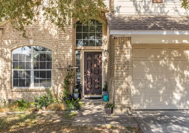 Photo 3 of Single family home for sale at 2114 Hidden Meadow St, New Braunfels, TX 78130 | MLS# 1968963 | Listing updated on 2026-08-28