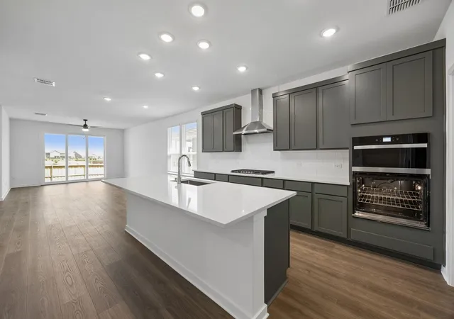 Photo 3 of Single family home for sale at 635 Rubber Tree Wy, Buda, TX 78610 | MLS# 6507109 | Listing updated on 2026-09-29