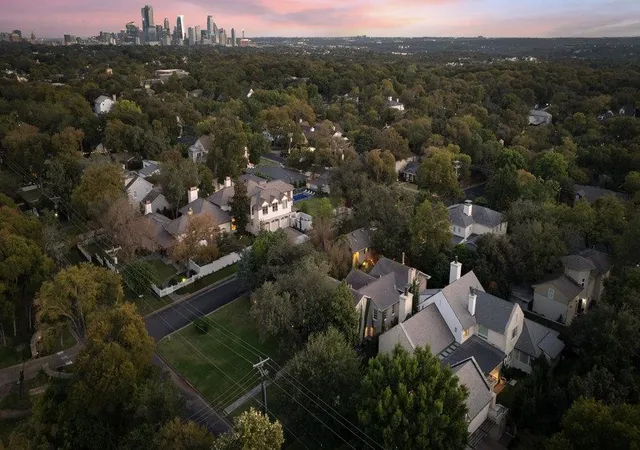 Photo 38 of Mansion for sale at 3101 Bowman Ave, Austin, TX 78703 | MLS# 2195696 | Listing updated on 2026-08-30