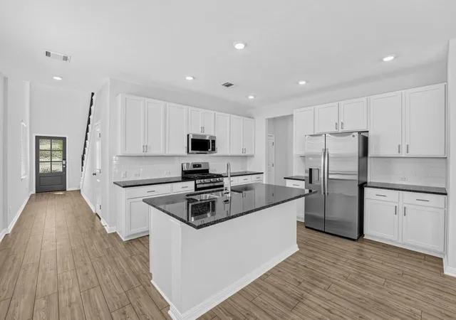 Photo 2 of Single family home for sale at 119 Jake Pine Dr, Buda, TX 78610 | MLS# 1037531 | Listing updated on 2026-10-04