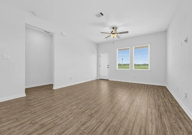 Photo 3 of Single family home for sale at 119 Jake Pine Dr, Buda, TX 78610 | MLS# 1037531 | Listing updated on 2026-10-04