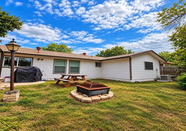 Photo 3 of Single family home for sale at 6730 Spring Manor St, San Antonio, TX 78249 | MLS# 2978550 | Listing updated on 2026-10-09
