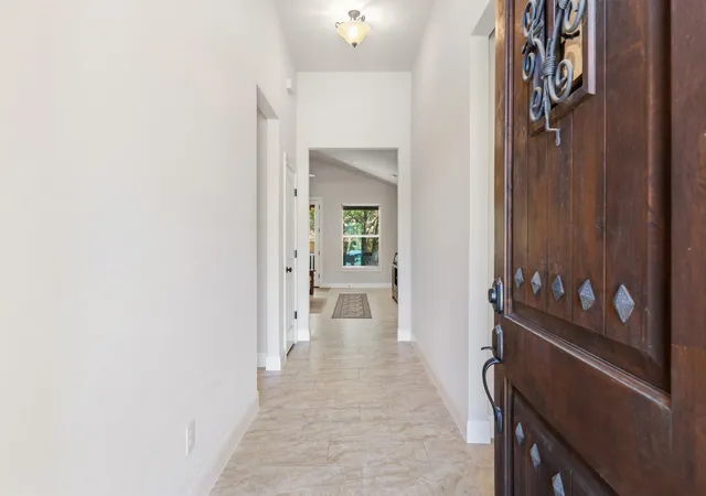 Photo 4 of Single family home for sale at 18817 Kelly Dr, Lago Vista, TX 78645 | MLS# 8091001 | Listing updated on 2026-08-27