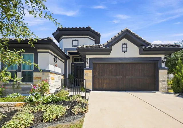 Single family home for sale at 9906 Bayshore Bnd, Austin, TX 78726 | MLS# 4547431