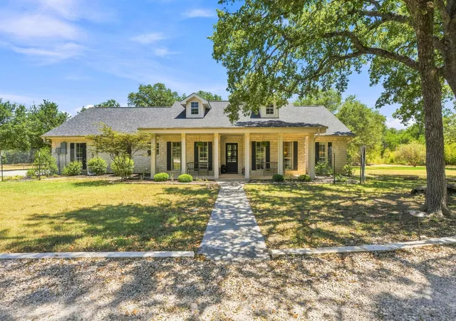 Photo 2 of Single family home for sale at 262 E Ridgewood Rd, Georgetown, TX 78633 | MLS# 1817685 | Listing updated on 2026-09-08