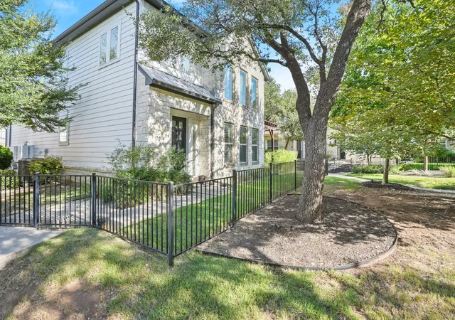 Photo 2 of Condo for sale at 13811 Cibolo Trce #69, Austin, TX 78717 | MLS# 9865256 | Listing updated on 2026-09-30
