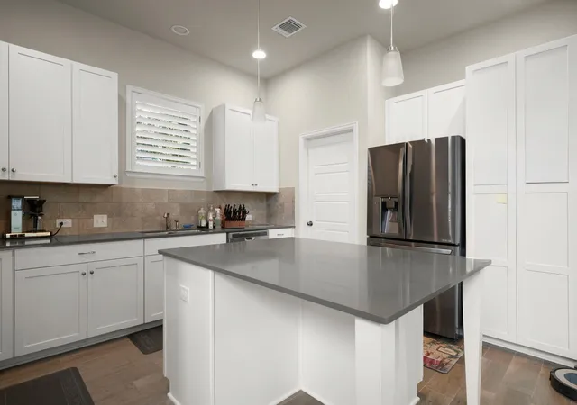 Photo 3 of Condo for sale at 13811 Cibolo Trce #69, Austin, TX 78717 | MLS# 9865256 | Listing updated on 2026-09-30