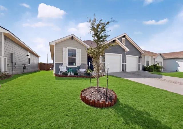 Photo 3 of Single family home for sale at 439 Arnold Loop #A, Kyle, TX 78640 | MLS# 9504130 | Listing updated on 2026-09-28