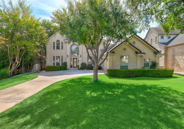 Photo 1 of Single family home for sale at 38 Tiburon Dr, The Hills, TX 78738 | MLS# 1315567 | Listing updated on 2026-08-31