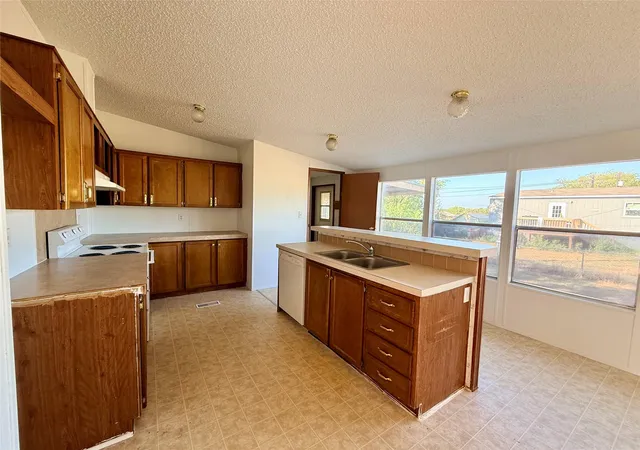 Photo 2 of Manufactured home for sale at 414 Avenue F, Lexington, TX 78947 | MLS# 9247363 | Listing updated on 2026-10-05