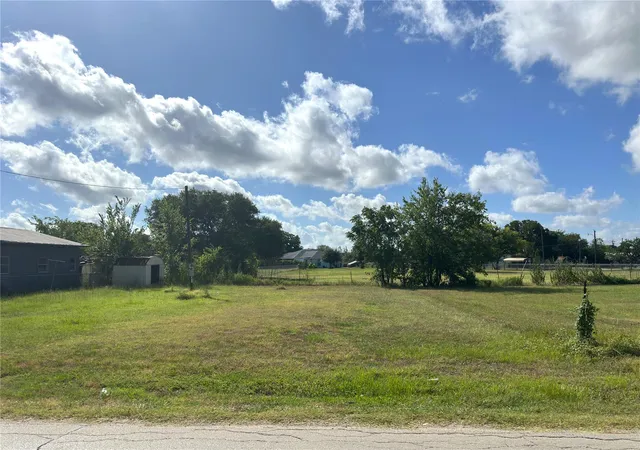 Photo 3 of Land for sale at 1112 Old Nails Creek Rd, Giddings, TX 78942 | MLS# 8121826 | Listing updated on 2026-08-26