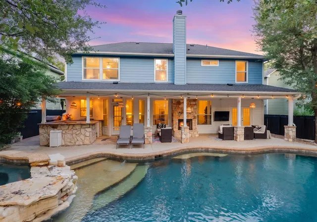Single family home for sale at 9520 Prescott Dr, Austin, TX 78749 | MLS# 4329603