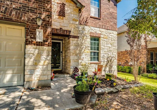 Photo 2 of Single family home for sale at 1054 Clark Brothers Dr, Buda, TX 78610 | MLS# 6450260 | Listing updated on 2026-09-28