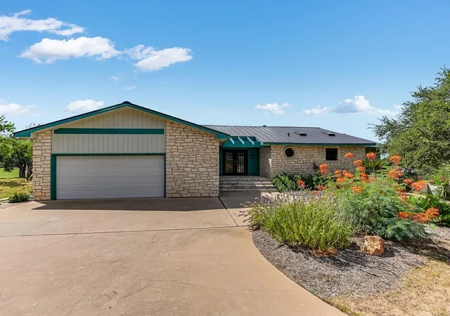 Photo 2 of Single family home for sale at 1200 Hi Circle S, Horseshoe Bay, TX 78657 | MLS# 8231793 | Listing updated on 2026-08-29