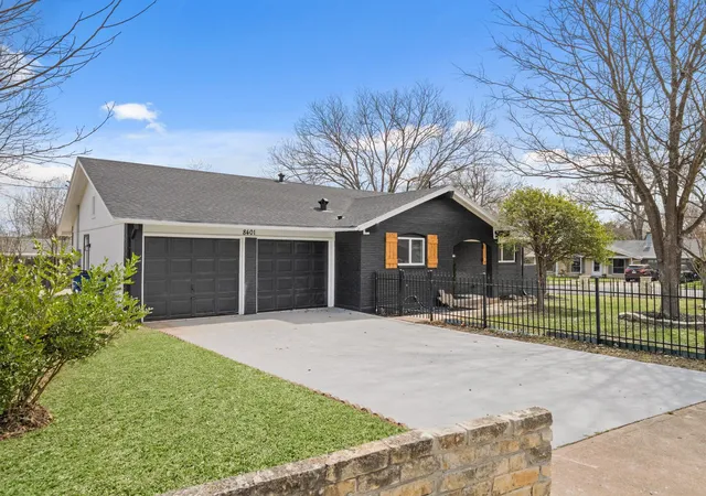 Photo 2 of Single family home for sale at 8401 Staunton Dr, Austin, TX 78758 | MLS# 7300586 | Listing updated on 2026-09-01