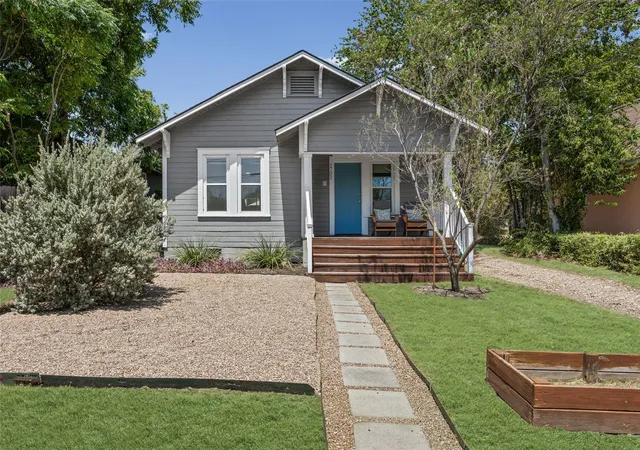 Photo 1 of Single family home for sale at 2702 E 22nd St, Austin, TX 78722 | MLS# 7750257 | Listing updated on 2026-09-18