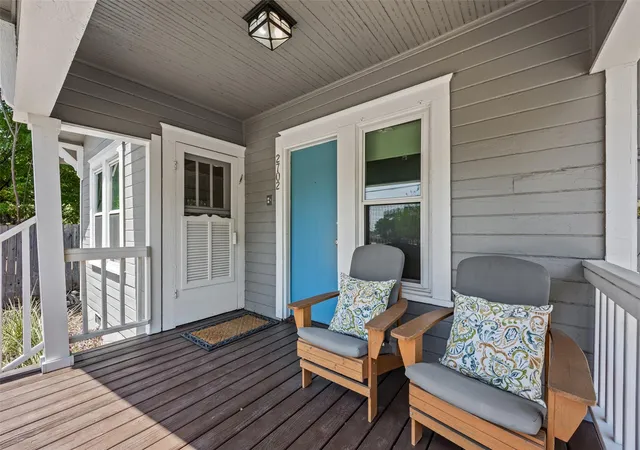 Photo 3 of Single family home for sale at 2702 E 22nd St, Austin, TX 78722 | MLS# 7750257 | Listing updated on 2026-09-18