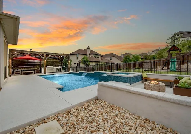 Photo 1 of Single family home for sale at 6005 Osceola Trl, Austin, TX 78738 | MLS# 3936117 | Listing updated on 2026-09-04