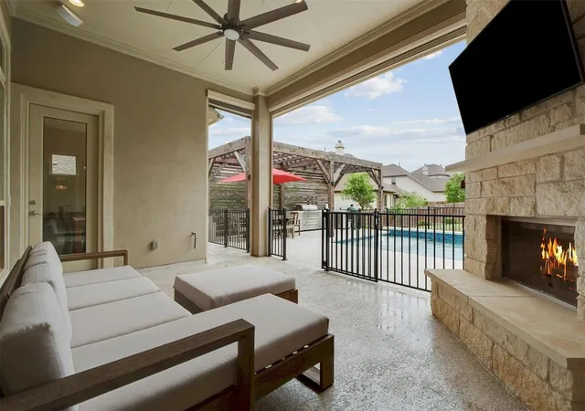 Photo 3 of Single family home for sale at 6005 Osceola Trl, Austin, TX 78738 | MLS# 3936117 | Listing updated on 2026-09-04