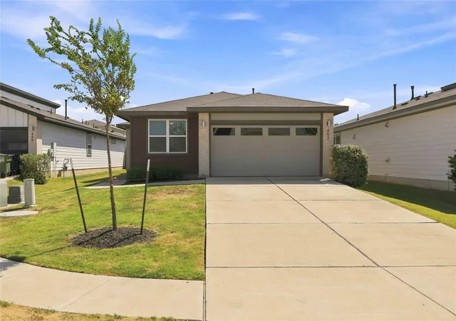 Photo 3 of Single family home for sale at 453 Agave Azul Wy, Leander, TX 78641 | MLS# 2715710 | Listing updated on 2026-09-04