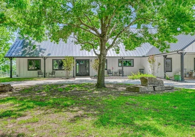 Photo 2 of Single family home for sale at 3120 River Oaks Dr, Kingsland, TX 78639 | MLS# 5468278 | Listing updated on 2026-08-28