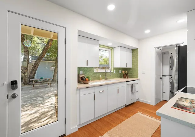 Photo 4 of Single family home for sale at 2003 Fair Oaks Dr, Austin, TX 78745 | MLS# 3638871 | Listing updated on 2026-10-01