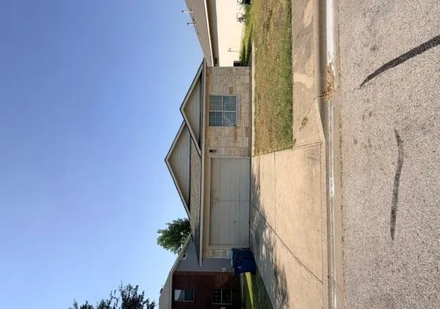 Photo 2 of Sale Pending at 18421 Crestwind Cv, Elgin, TX 78621 | MLS# 8683608 | Listing updated on 2026-10-05