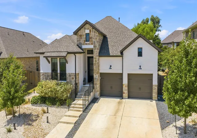 Photo 3 of Single family home for sale at 301 Carpenter Hl Dr, Buda, TX 78610 | MLS# 4358997 | Listing updated on 2026-09-30