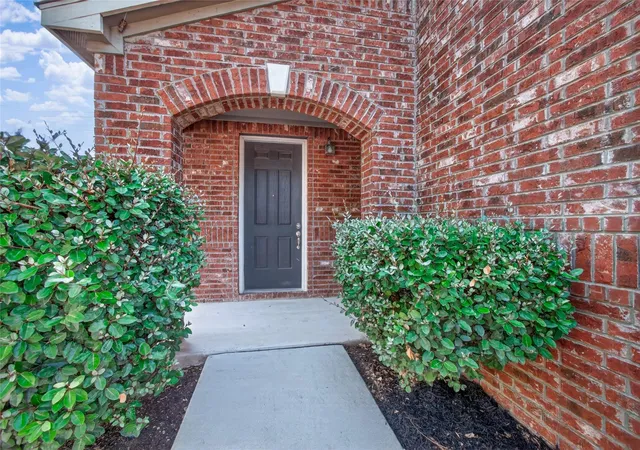 Photo 3 of Single family home for sale at 3805 Legend Hl, New Braunfels, TX 78130 | MLS# 9524731 | Listing updated on 2026-09-01