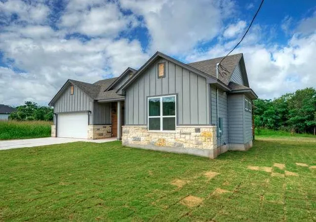 2nd image of 139 Waimanalo Dr, Bastrop, TX 78602 | MLS# 5280364