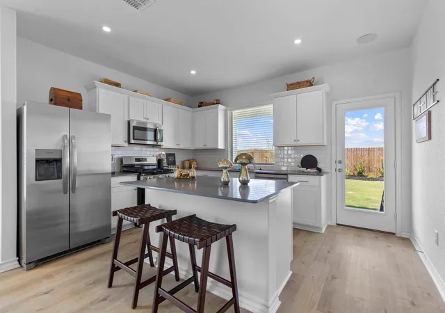 Photo 2 of Single family home for sale at 105 Hatari Trl, Jarrell, TX 76537 | MLS# 5234676 | Listing updated on 2026-09-01