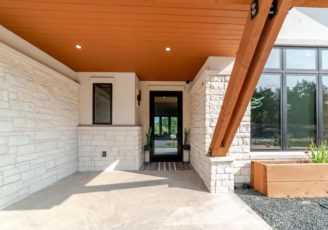 Photo 4 of Single family home for sale at 23801 Oscar Rd, Spicewood, TX 78669 | MLS# 8611564 | Listing updated on 2026-09-07