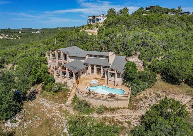 Photo 1 of Single family home for sale at 18610 W Reed Parks Rd, Jonestown, TX 78645 | MLS# 5869466 | Listing updated on 2026-09-08