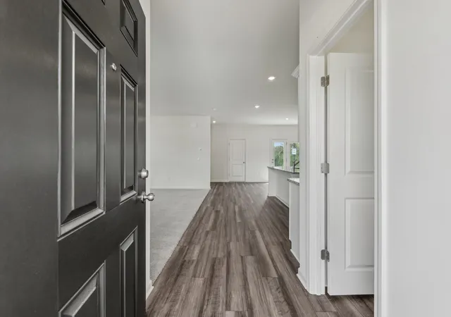 Photo 3 of Sale Pending at 117 Liam Wy, Taylor, TX 76574 | MLS# 7487641 | Listing updated on 2026-09-01