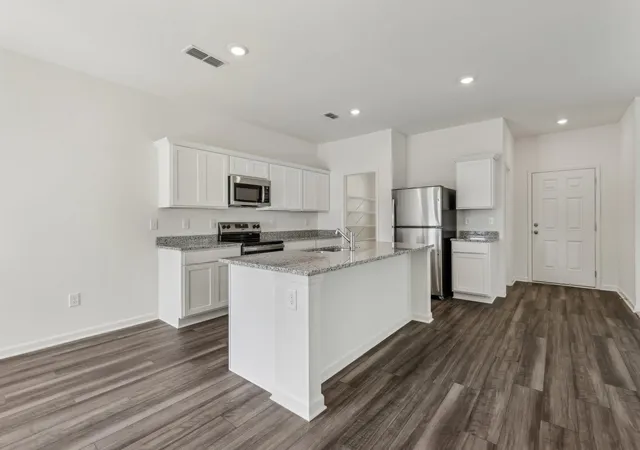Photo 4 of Sale Pending at 117 Liam Wy, Taylor, TX 76574 | MLS# 7487641 | Listing updated on 2026-09-01
