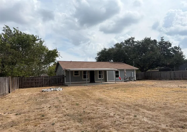 Photo 4 of Single family home for sale at 203 S Mt Rushmore Dr, Cedar Park, TX 78613 | MLS# 5264586 | Listing updated on 2026-10-10