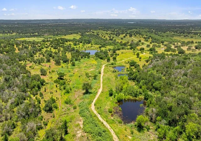 Photo 4 of House for sale at 1101 Crider Rd, Marble Falls, TX 78654 | MLS# 9862676 | Listing updated on 2026-08-27