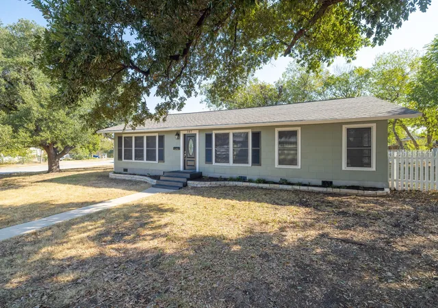Single family home for sale at 307 N Black St, Round Rock, TX 78664 | MLS# 3010099
