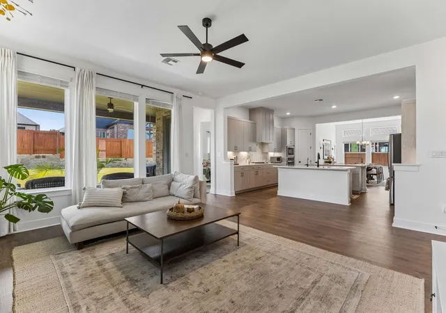 Photo 4 of Single family home for sale at 471 Diamondleaf Dr, Buda, TX 78610 | MLS# 1718242 | Listing updated on 2026-09-14