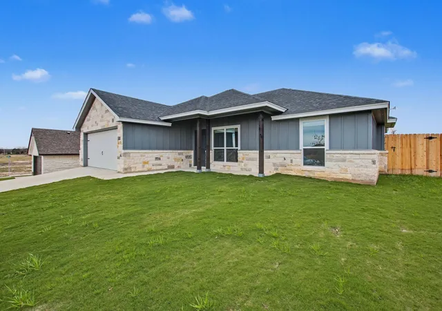 Photo 2 of Single family home for sale at 206 Water Well Rd, Burnet, TX 78611 | MLS# 2663130 | Listing updated on 2026-08-29