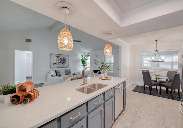 Photo 4 of Single family home for sale at 3213 Western Dr, Austin, TX 78745 | MLS# 3505103 | Listing updated on 2026-09-05