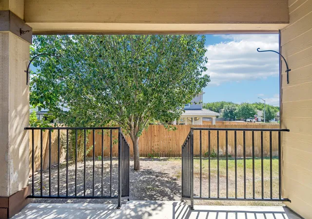 Photo 3 of Single family home for sale at 260 Cushman Dr, Kyle, TX 78640 | MLS# 3605278 | Listing updated on 2026-09-08