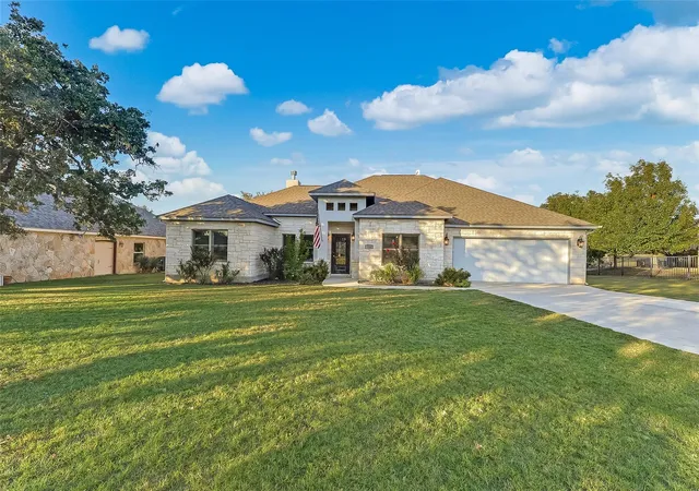 Photo 1 of Single family home for sale at 216 Enclave Dr, Kingsland, TX 78639 | MLS# 5968742 | Listing updated on 2026-09-05