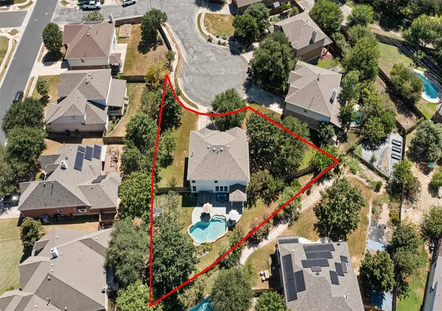 Photo 3 of Single family home for sale at 310 Nick Price Cv, Round Rock, TX 78664 | MLS# 4937361 | Listing updated on 2026-09-02