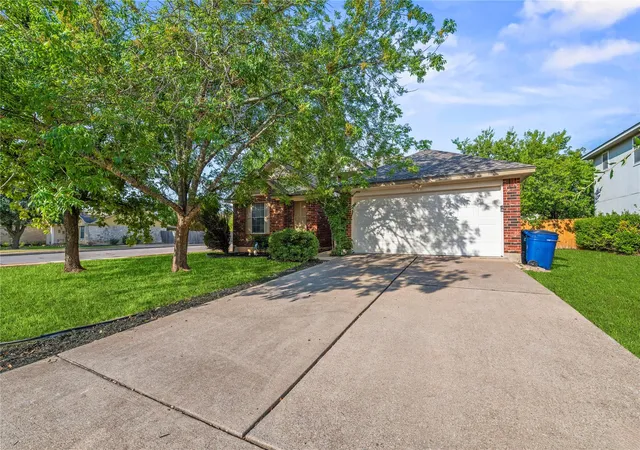 Photo 3 of Single family home for sale at 701 Sparkling Brook Ln, Leander, TX 78641 | MLS# 5979330 | Listing updated on 2026-08-30