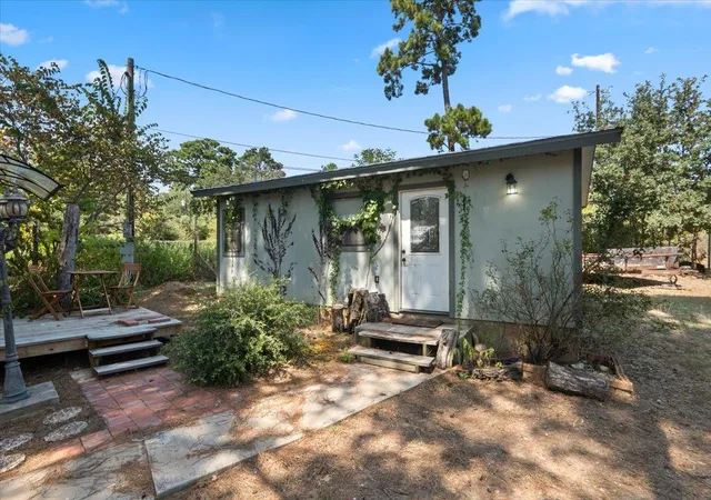 Photo 3 of Single family home for sale at 138 Forest Ln, Bastrop, TX 78602 | MLS# 4491521 | Listing updated on 2026-09-03